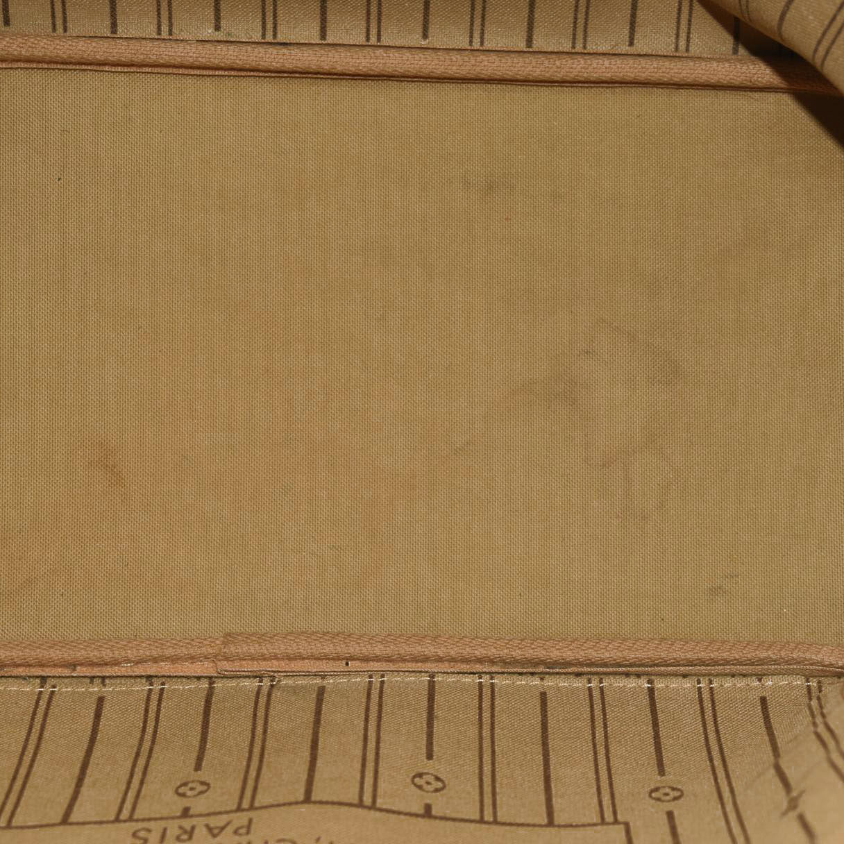 Louis Vuitton  Monogram Neverfull MM AR4060