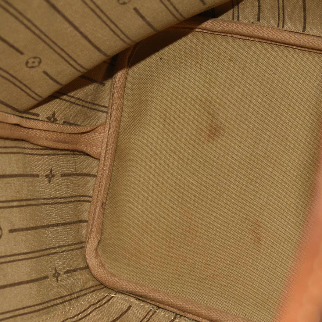 Louis Vuitton  Monogram Neverfull MM AR4060