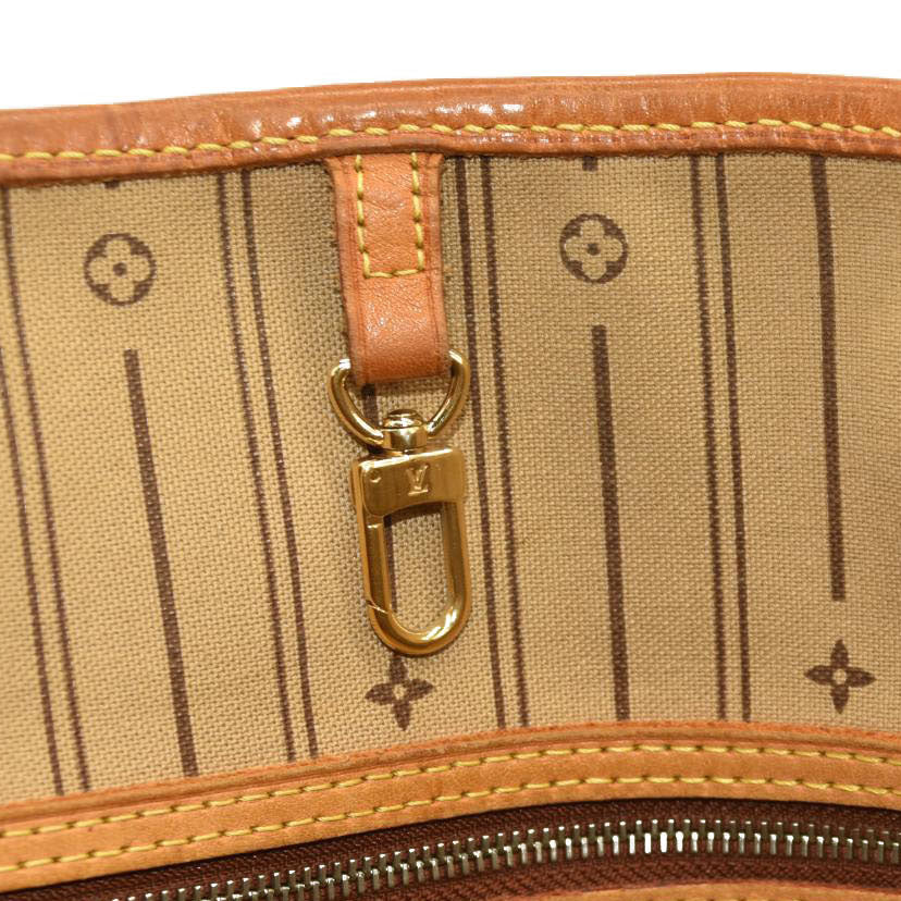 Louis Vuitton  Monogram Neverfull MM AR4060