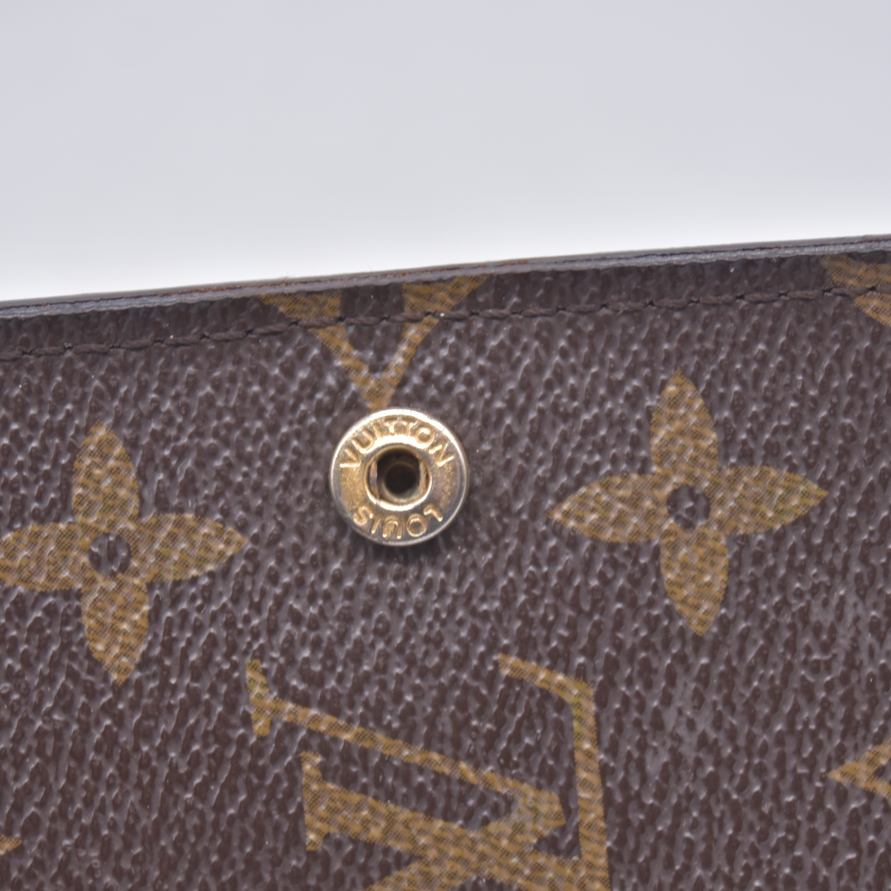 $460 2008 LOUIS VUITTON Monogram Bifold Card Case MI0038