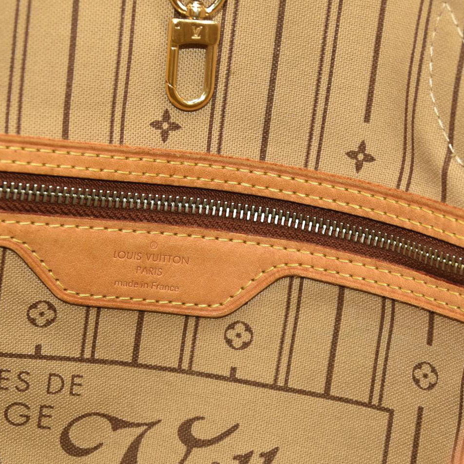 Louis Vuitton  Monogram Neverfull MM AR4060