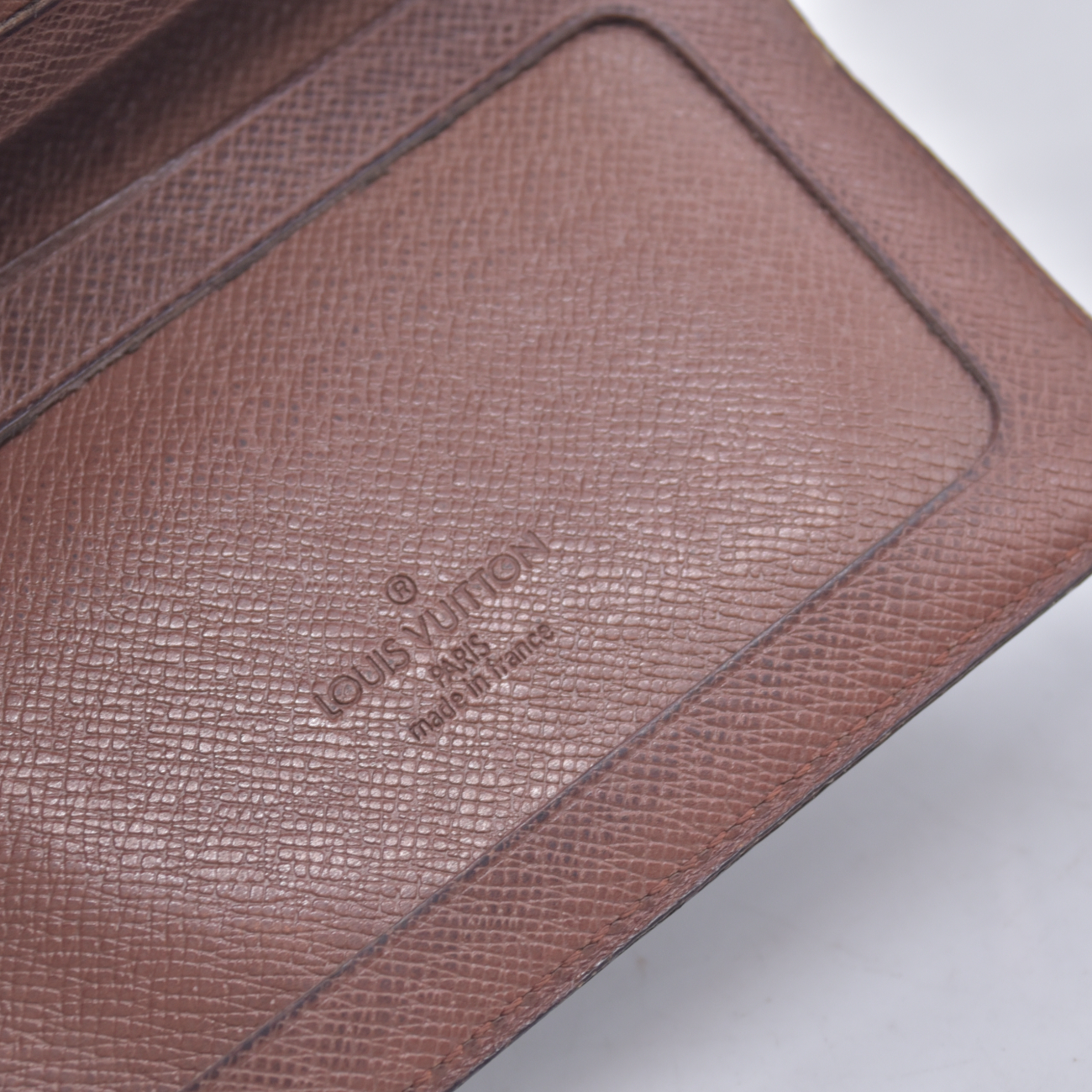 $295 1996 LOUIS VUITTON Monogram Card Case MI8906