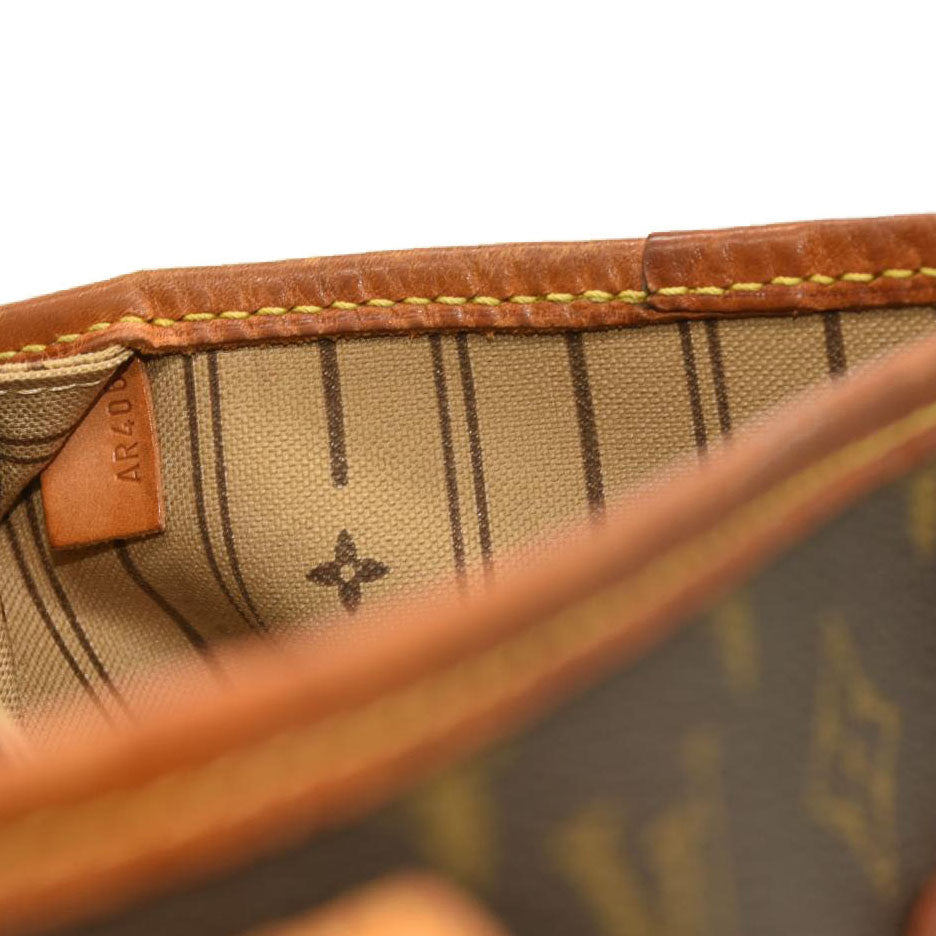Louis Vuitton  Monogram Neverfull MM AR4060
