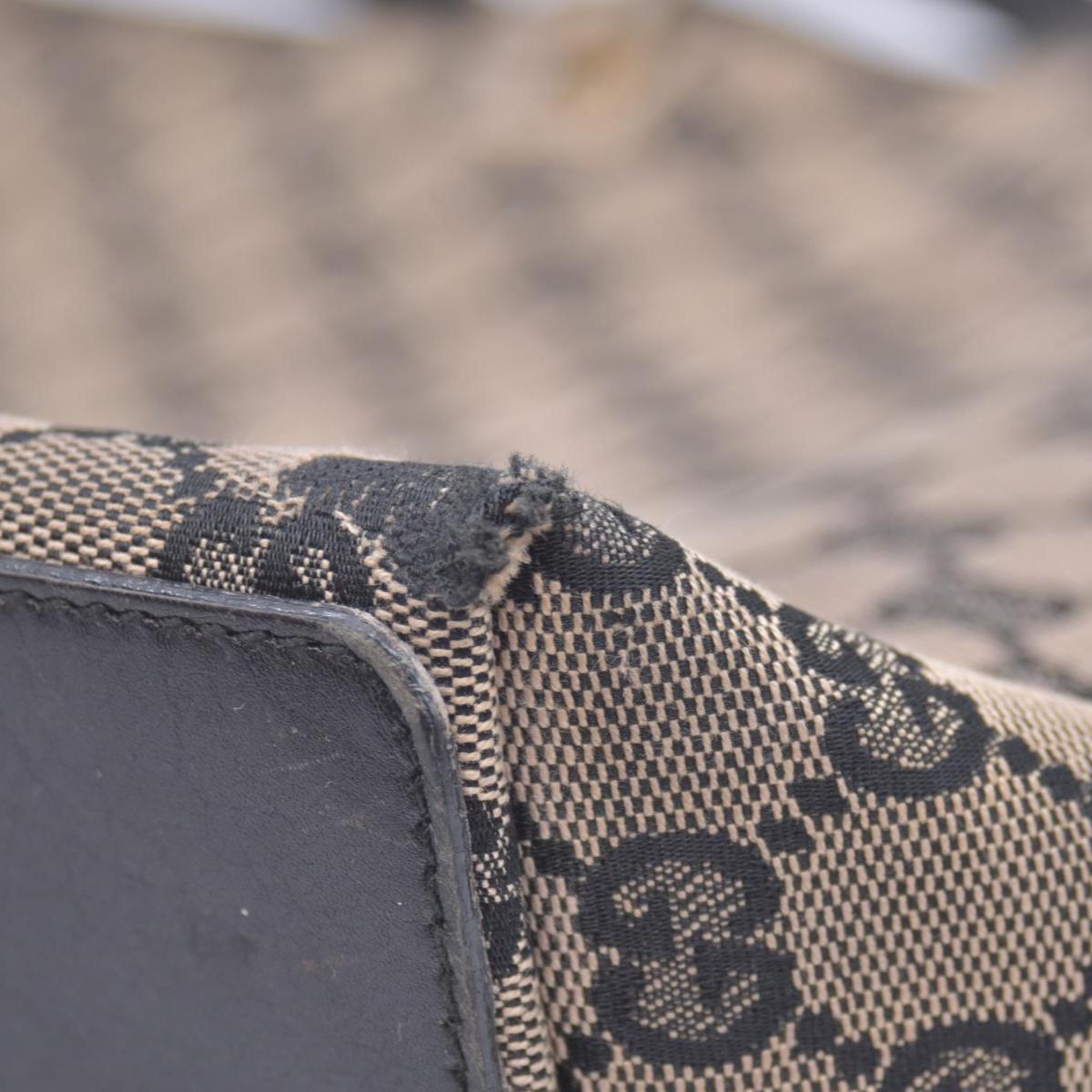 $875 Gucci GG Canvas GG Canvas Tote Bag