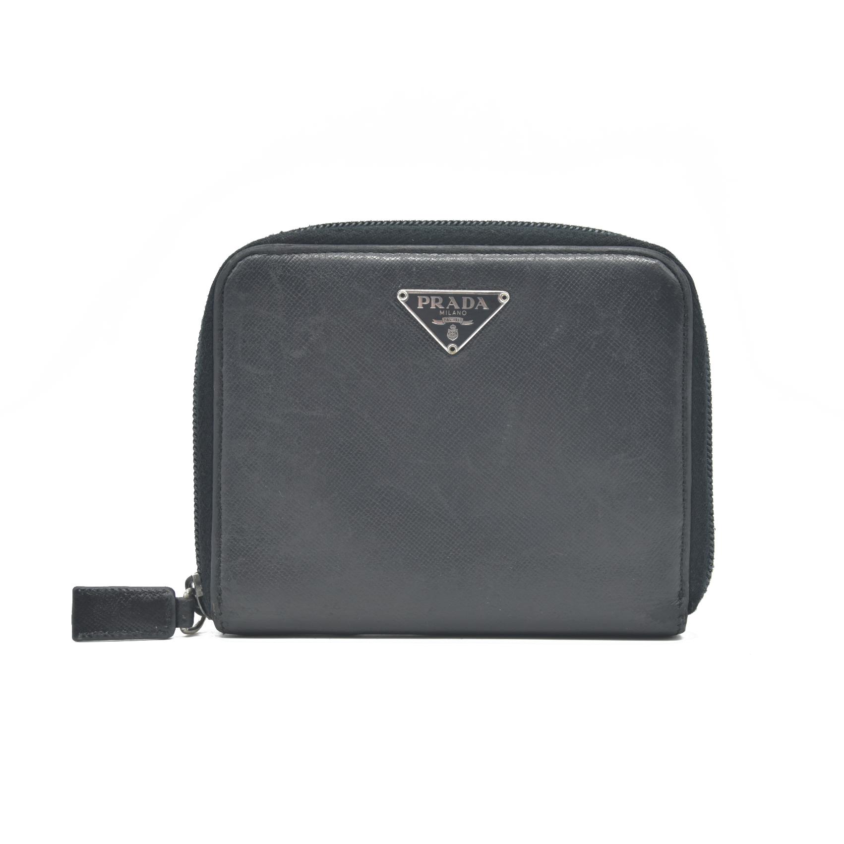 $725 Prada Logo Plaque Saffiano Wallet Black CONSIGNMENT 10020874
