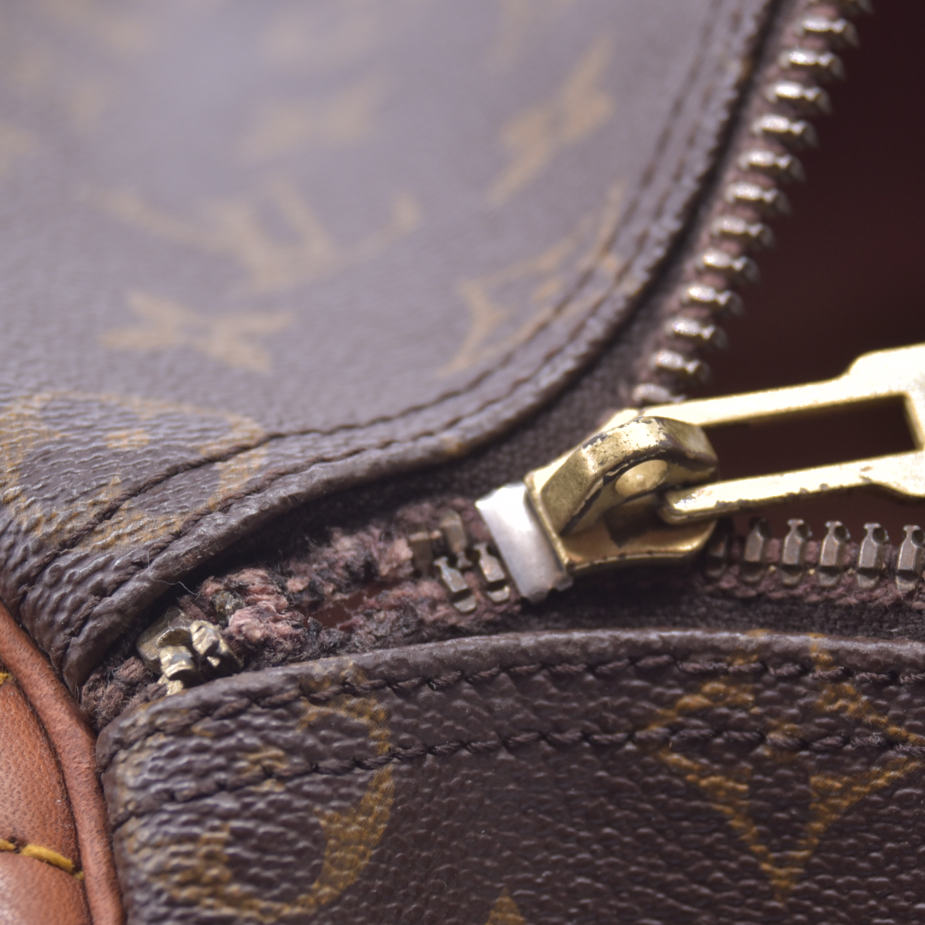 $1420 1985 Louis Vuitton Monogram Keepall 45 MB851 CONSIGNMENT