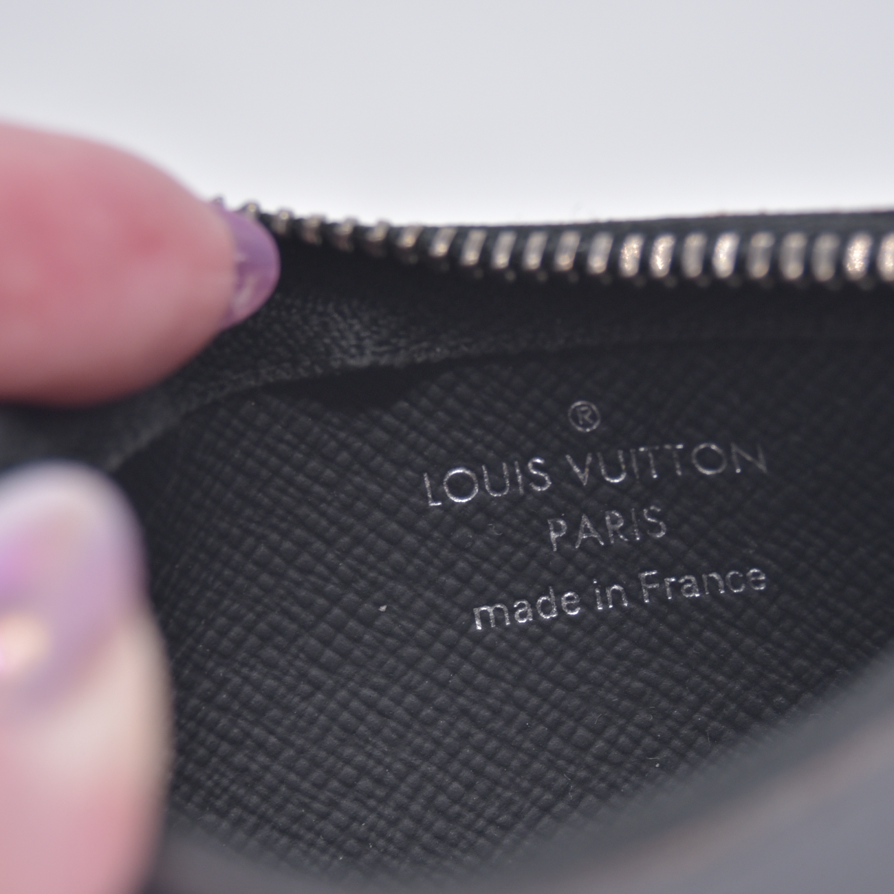 $355 2022 Louis Vuitton Eclipse Reverse Pochette Cles Coin Purse CT3292