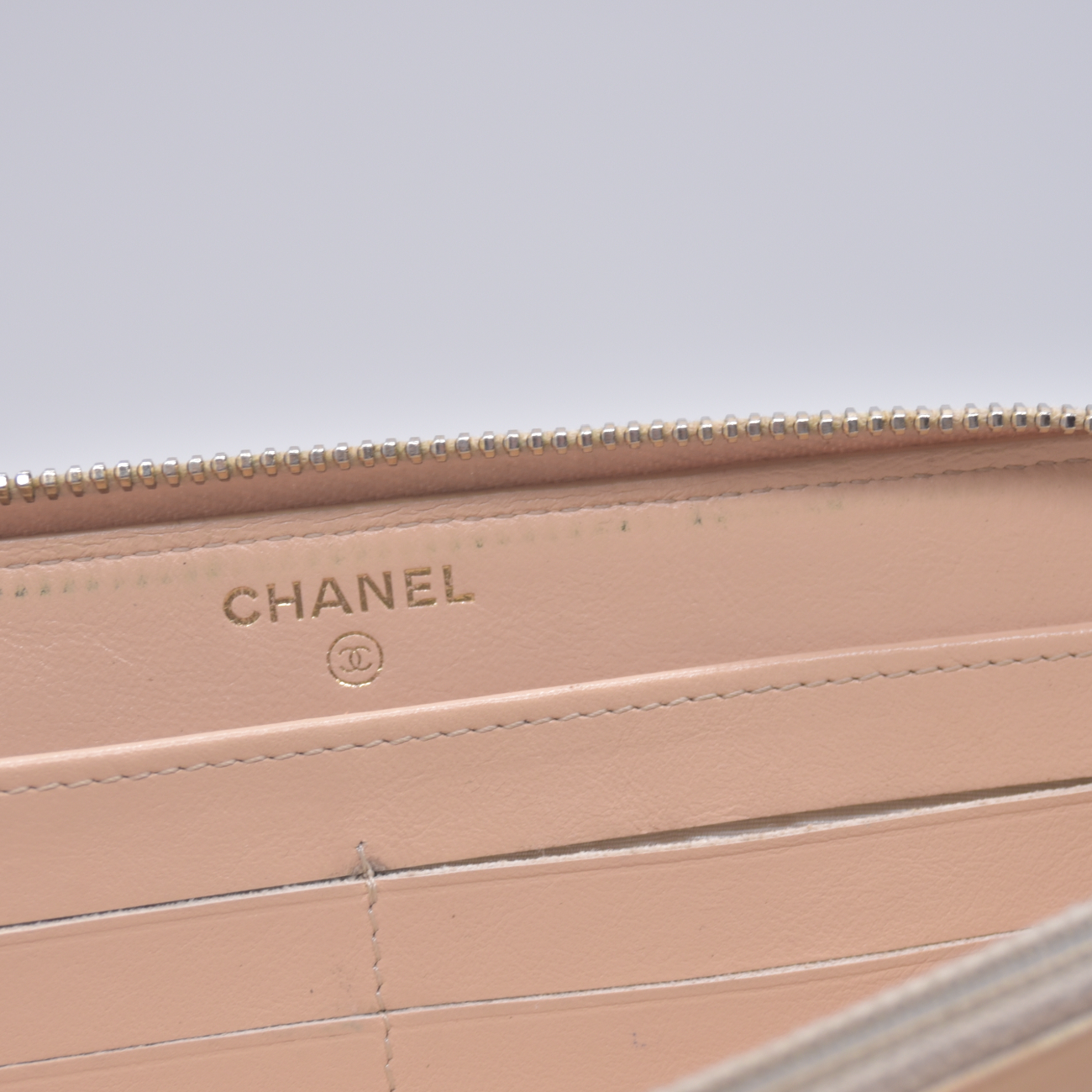 $925 2011 CHANEL CC Quilted Grained Calf Skin Zippy Long Wallet 15394087