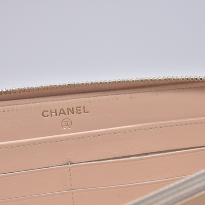 $925 2011 CHANEL CC Quilted Grained Calf Skin Zippy Long Wallet 15394087