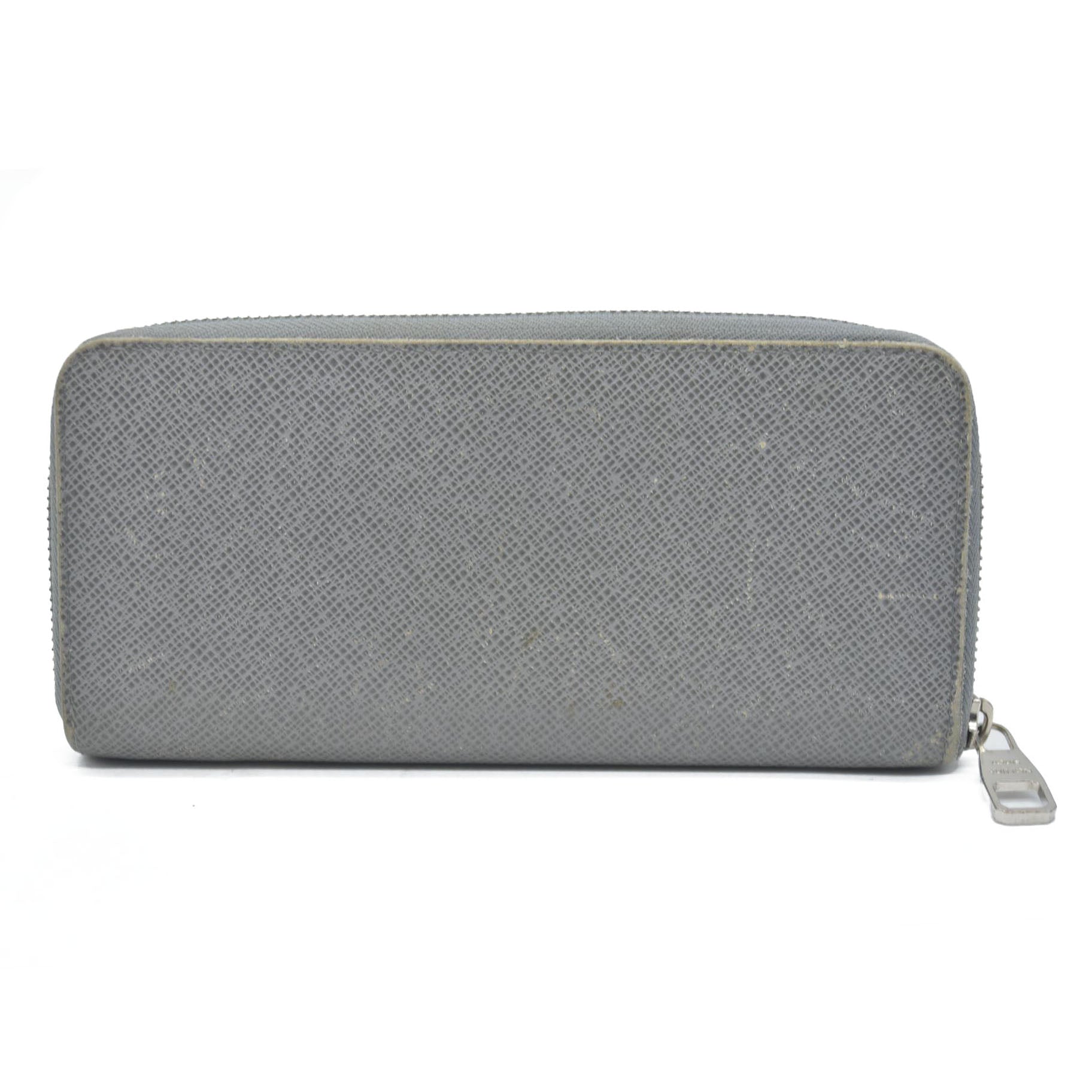 AUCTION $985 Louis Vuitton  Taiga Zippy Organizer Wallet Glacier