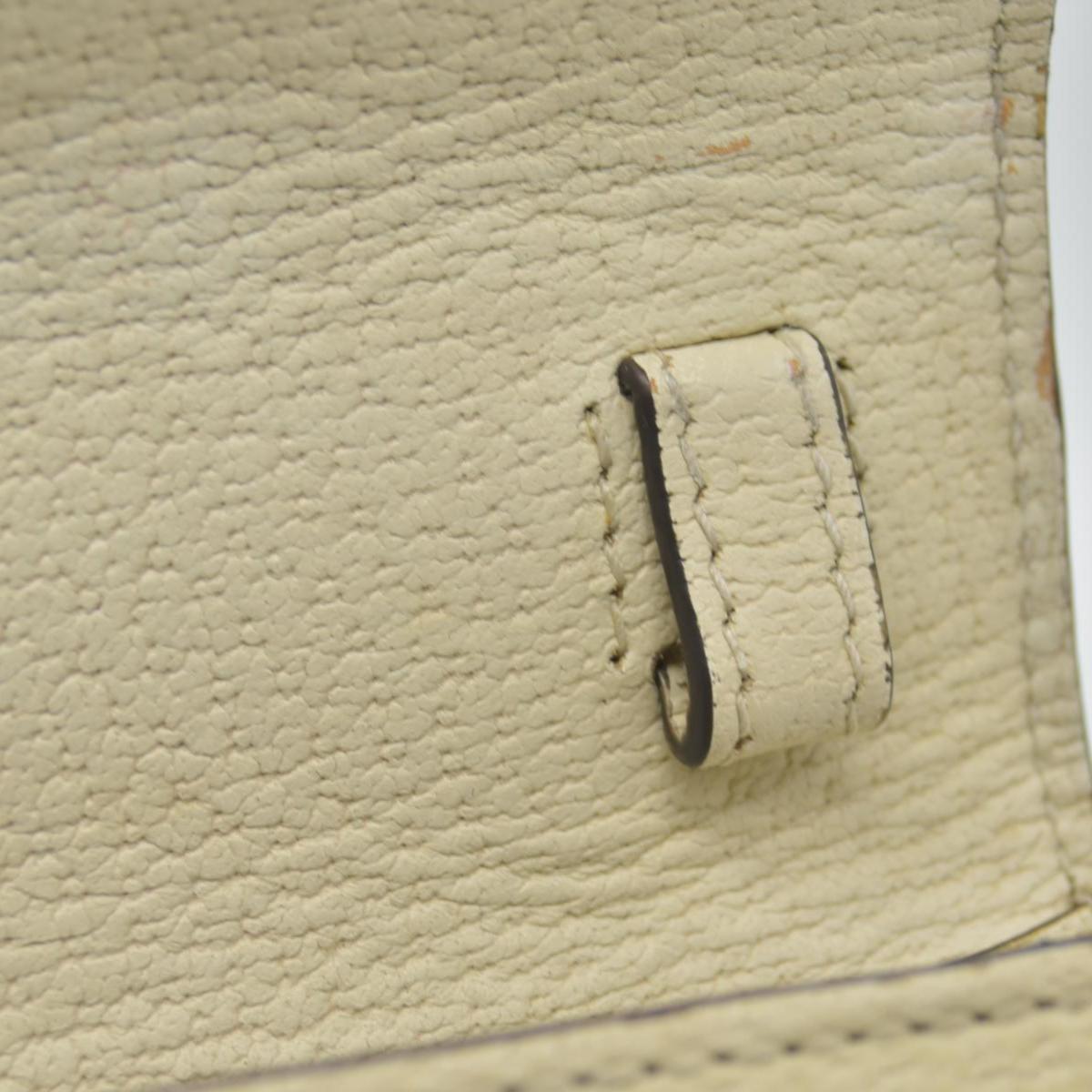 $2,590 Gucci Calfskin Small Sylvie Shoulder Bag Off White