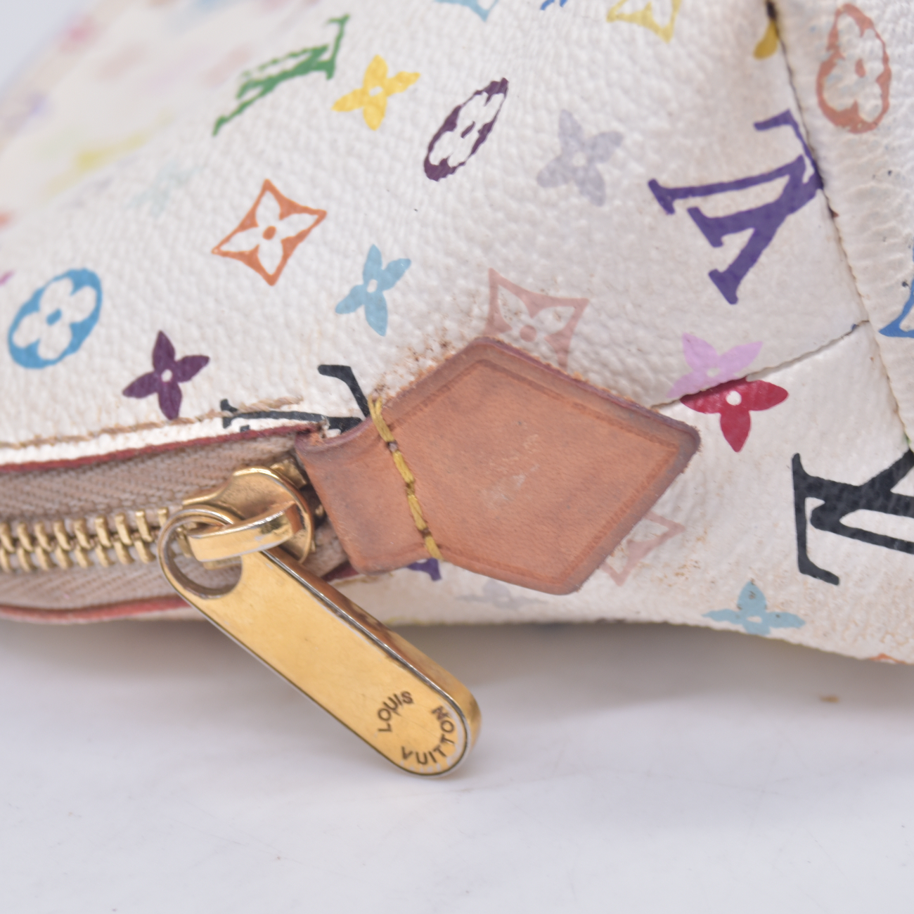 $625 2012 LOUIS VUITTON Monogram Multicolor Cosmetic Pouch White Litchi 2172