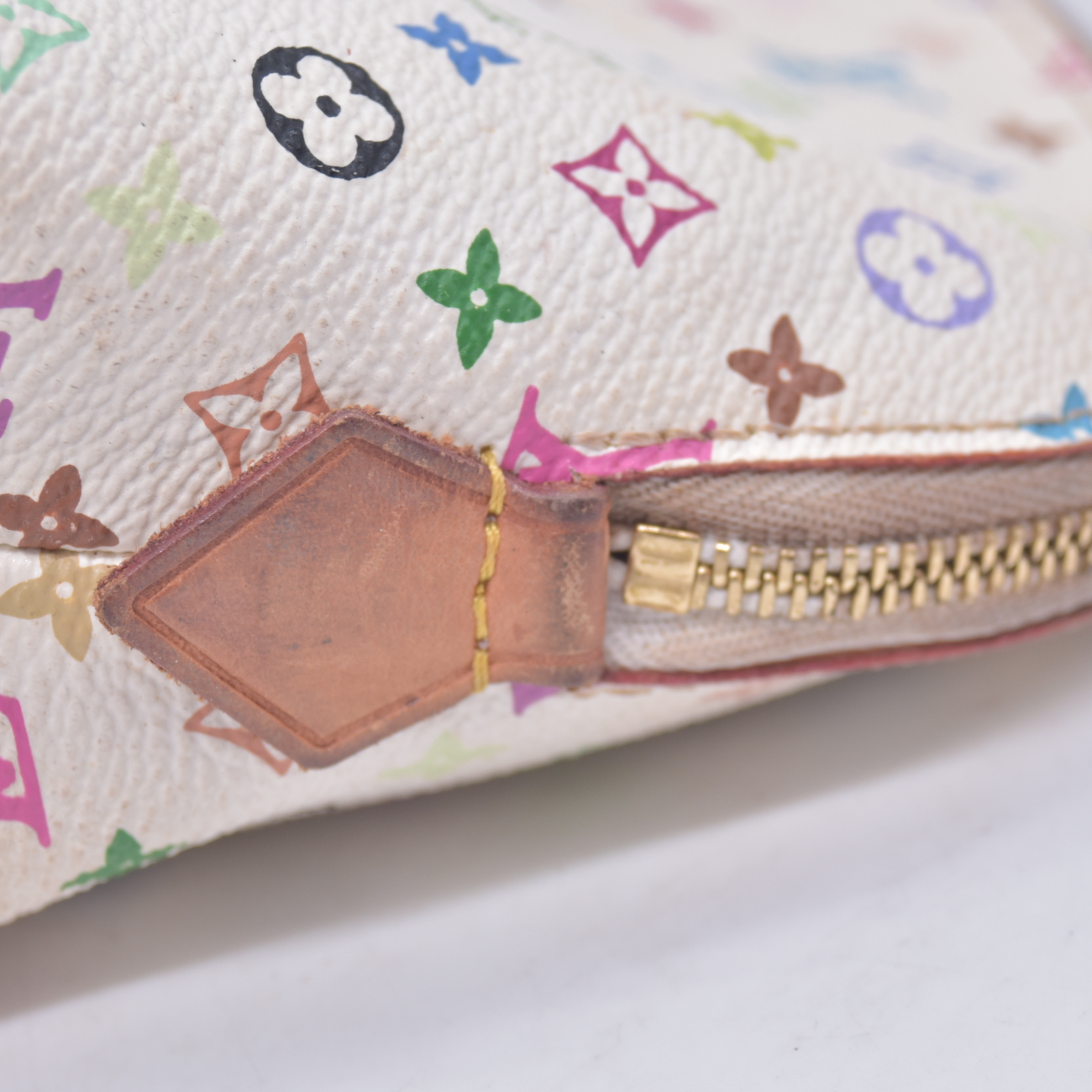 $625 2012 LOUIS VUITTON Monogram Multicolor Cosmetic Pouch White Litchi 2172