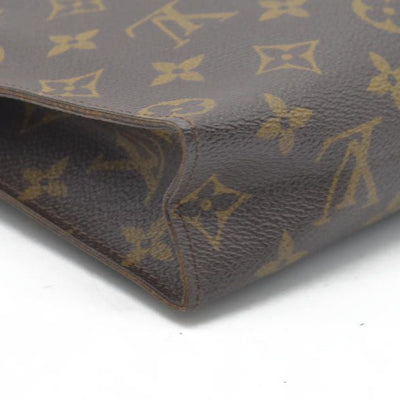$1070 Louis Vuitton Monogram Toiletry 26 875AN