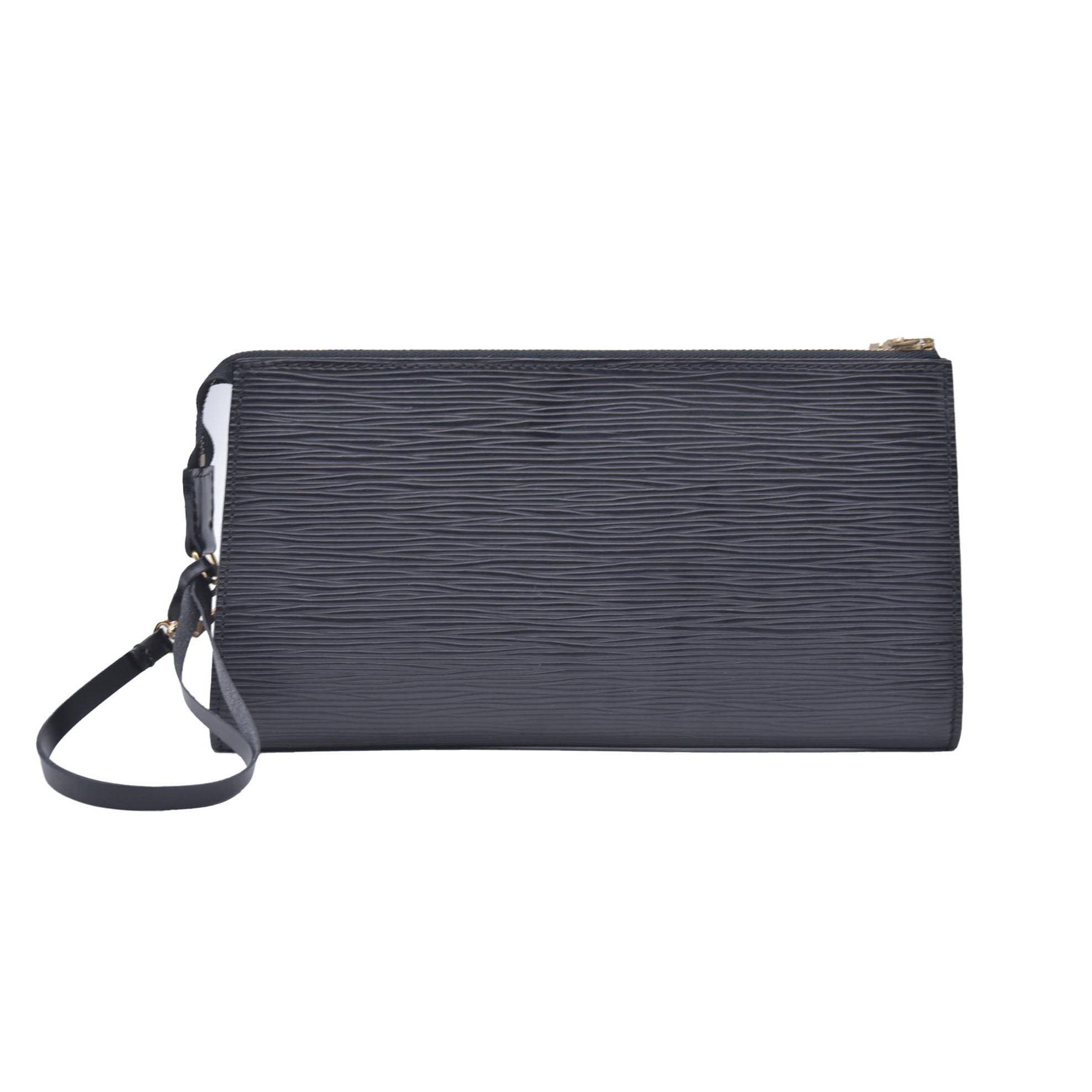 $1560 1992 Louis Vuitton Epi Pochette Accessories Leather Pouch Hand Bag VI0972