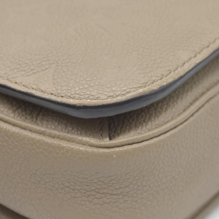 $3000 Louis Vuitton Pochette Métis Monogram Empreinte Leather Beige