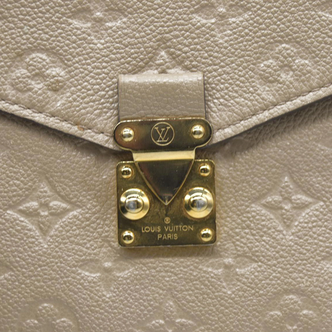 $3000 Louis Vuitton Pochette Métis Monogram Empreinte Leather Beige
