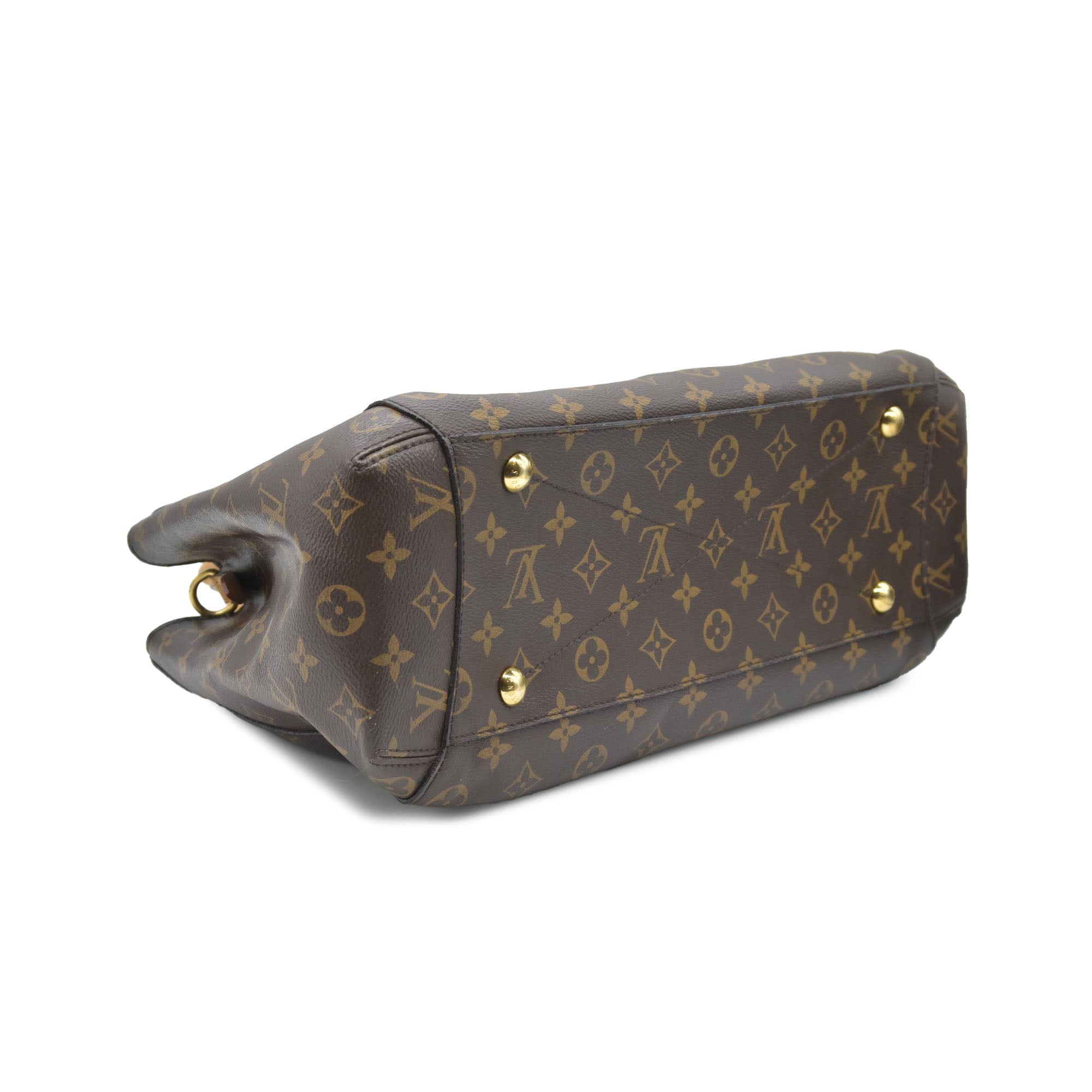 $2910 Louis Vuitton Monogram Montaigne MM