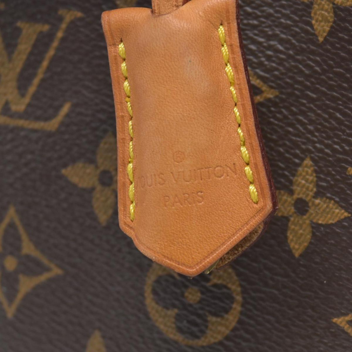 $2910 Louis Vuitton Monogram Montaigne MM