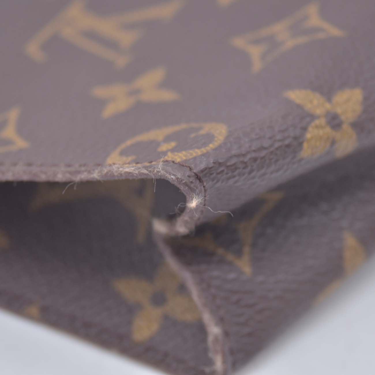 $760 Louis Vuitton Monogram Poche Toiletry 26 Clutch Bag