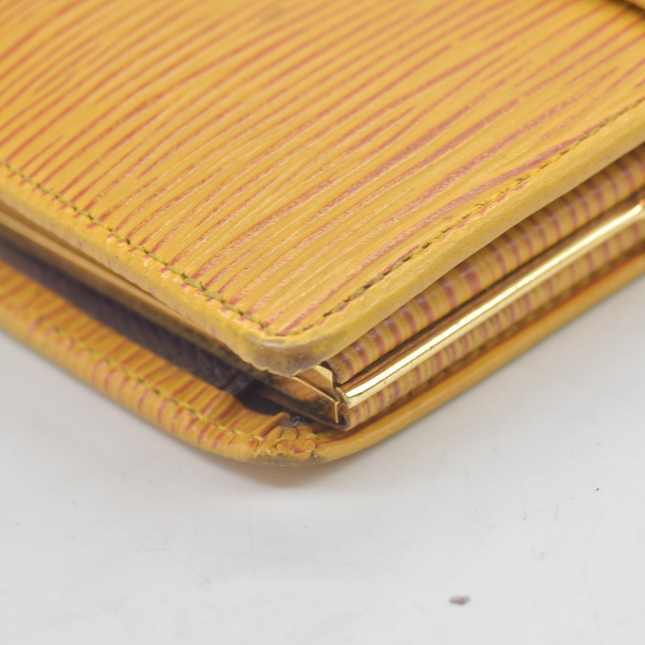 Louis Vuitton Epi Porte Monnaie Billets Viennois Leather Wallet MI1906