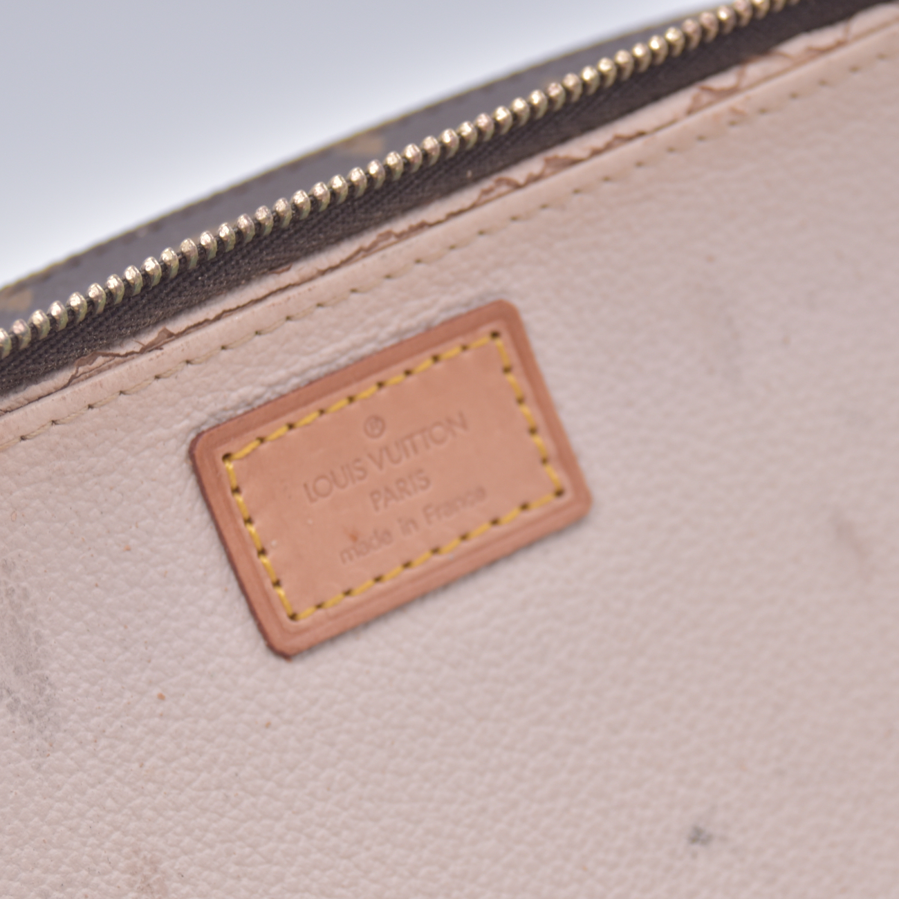 $650 2000 Louis Vuitton Monogram Trousse Blush GM Cosmetic Pouch Bag VI0090