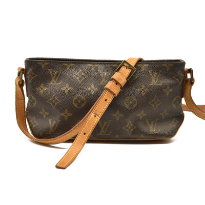 LOUIS VUITTON Trotteur Monogram Shoulder Bag  AR0047