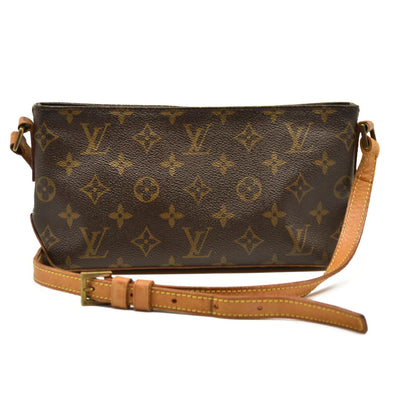 LOUIS VUITTON Trotteur Monogram Shoulder Bag  AR0047