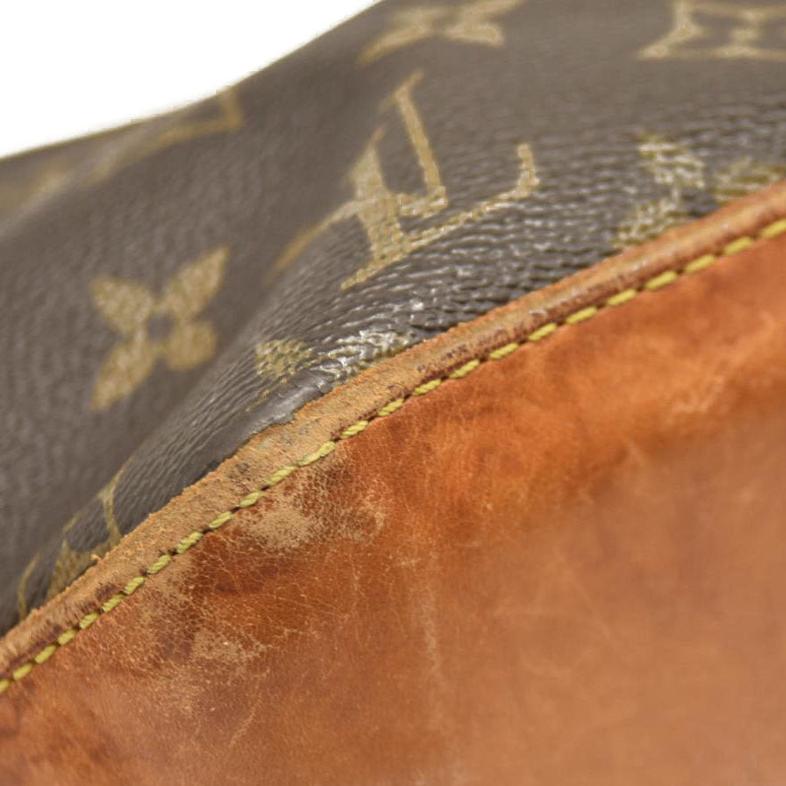 LOUIS VUITTON Trotteur Monogram Shoulder Bag  AR0047