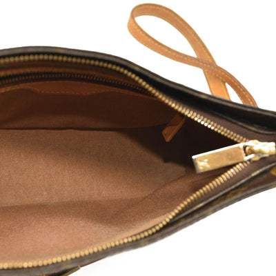 LOUIS VUITTON Trotteur Monogram Shoulder Bag  AR0047