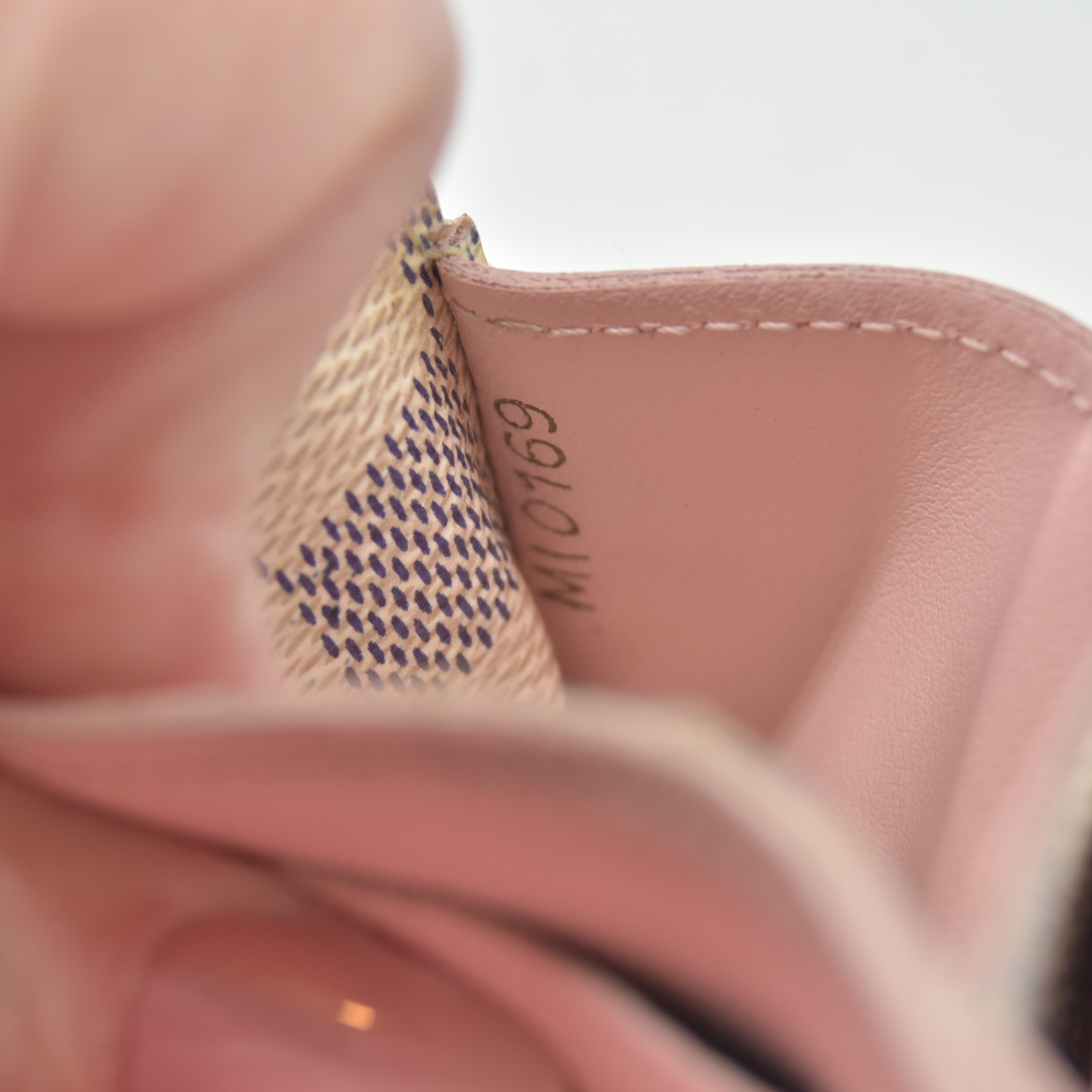 Louis Vuitton Damier Azur Portefeiulle Sarah Long Bifold Wallet MI0169