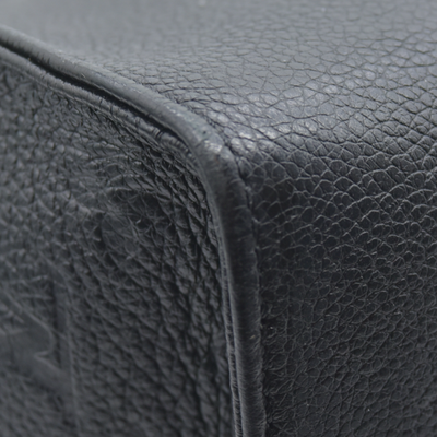 $3550 Louis Vuitton  Empreinte Monogram Giant Onthego MM Black RFID