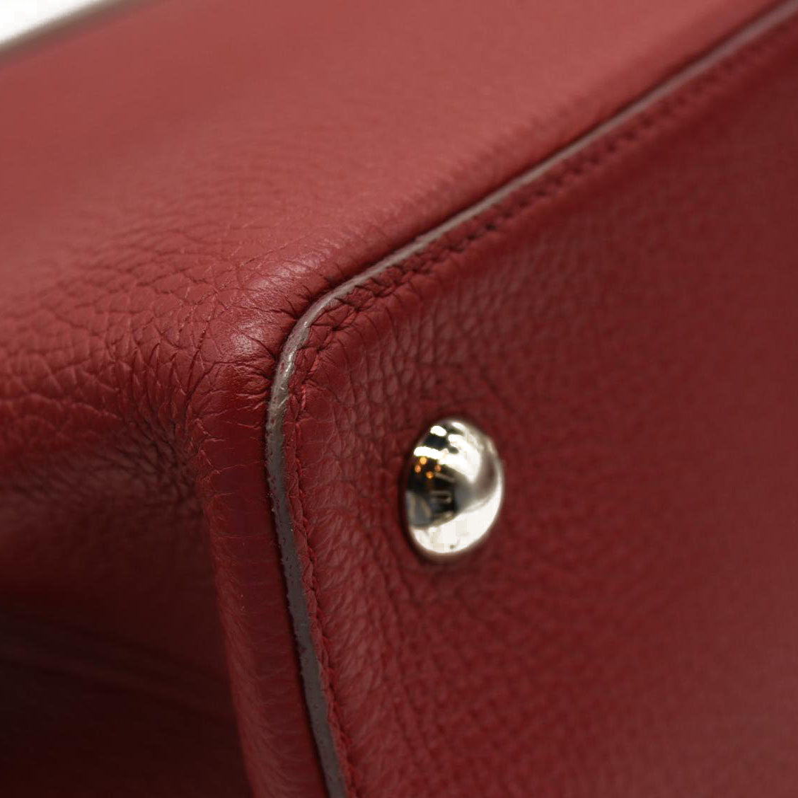 Louis Vuitton  Taurillon Capucines MM Rubis Tote