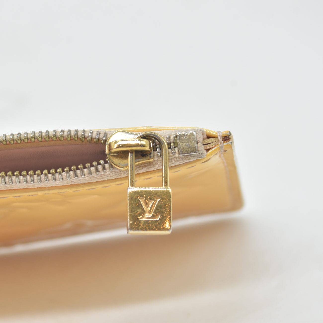 Louis Vuitton Monogram Vernis Pochette Cles Wallet Coin Purse CA0074