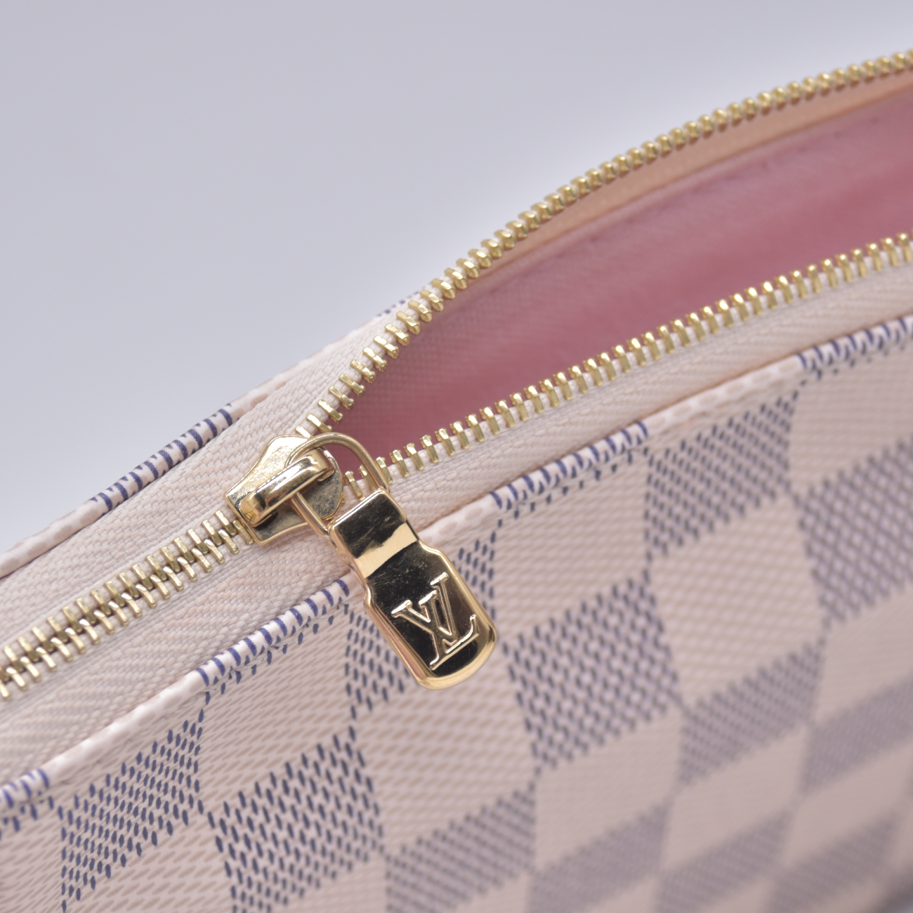 $1710 Louis Vuitton Damier Azur Pochette Accessoires with Chain 10021294