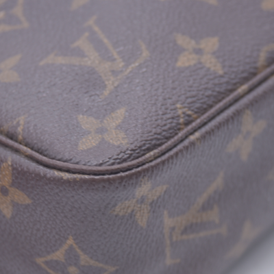 $600 1988 LOUIS VUITTON Trousse Toilette 23 Monogram Pouch M47524 884TH