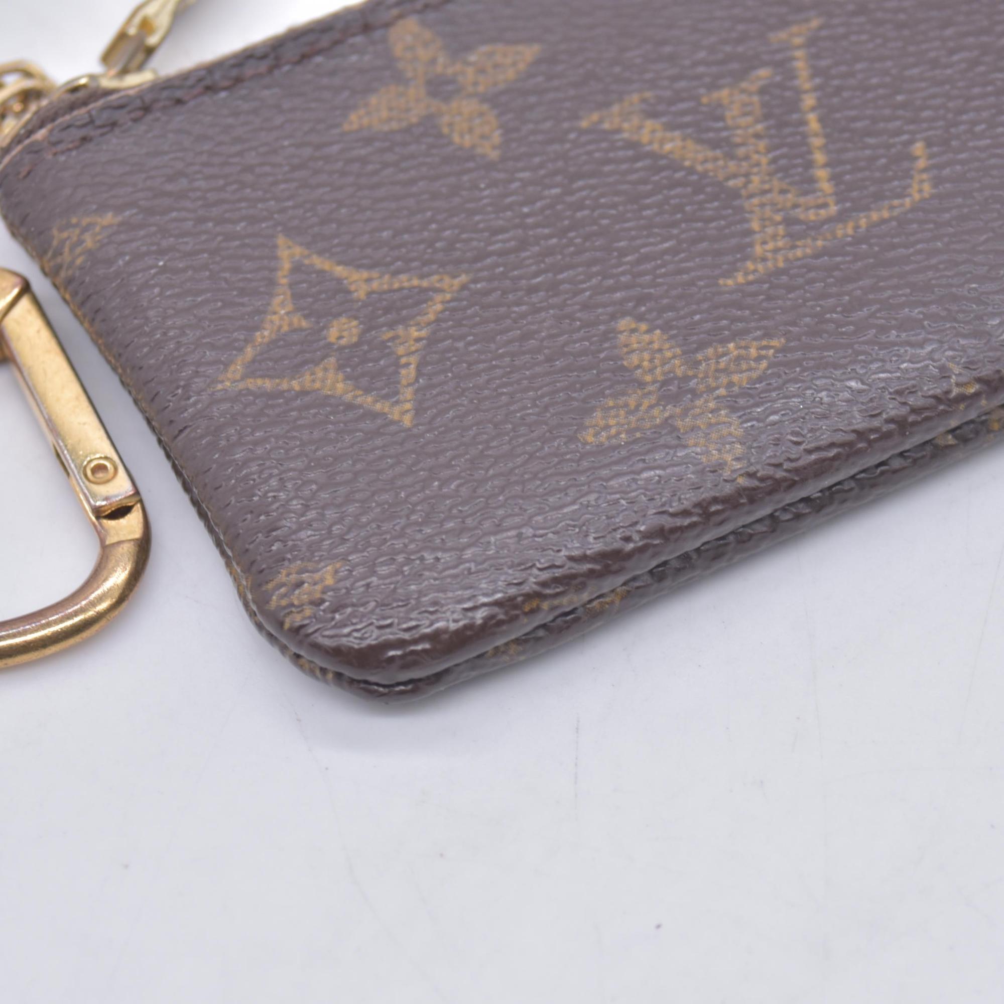 $355 Louis Vuitton Monogram Pochette Cles Key Holder CONSIGNMENT