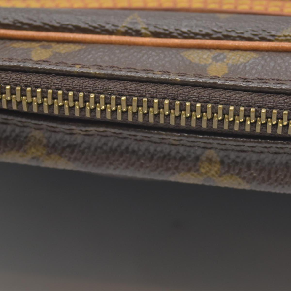 $690 LOUIS VUITTON Monogram Marly Dragonne GM Clutch Bag