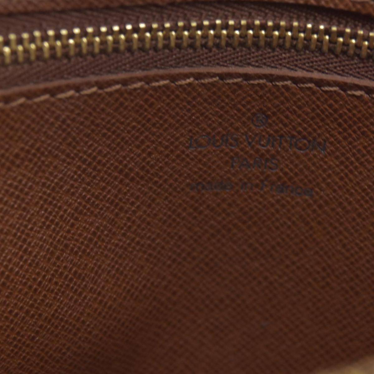 $690 LOUIS VUITTON Monogram Marly Dragonne GM Clutch Bag