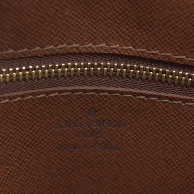 $690 LOUIS VUITTON Monogram Marly Dragonne GM Clutch Bag