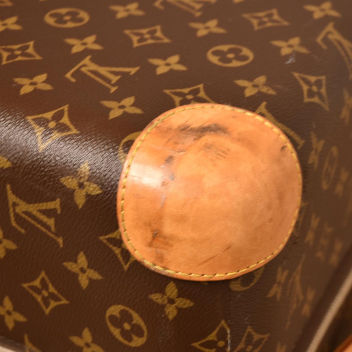 Louis Vuitton Monogram Horizon 70 Suitcase