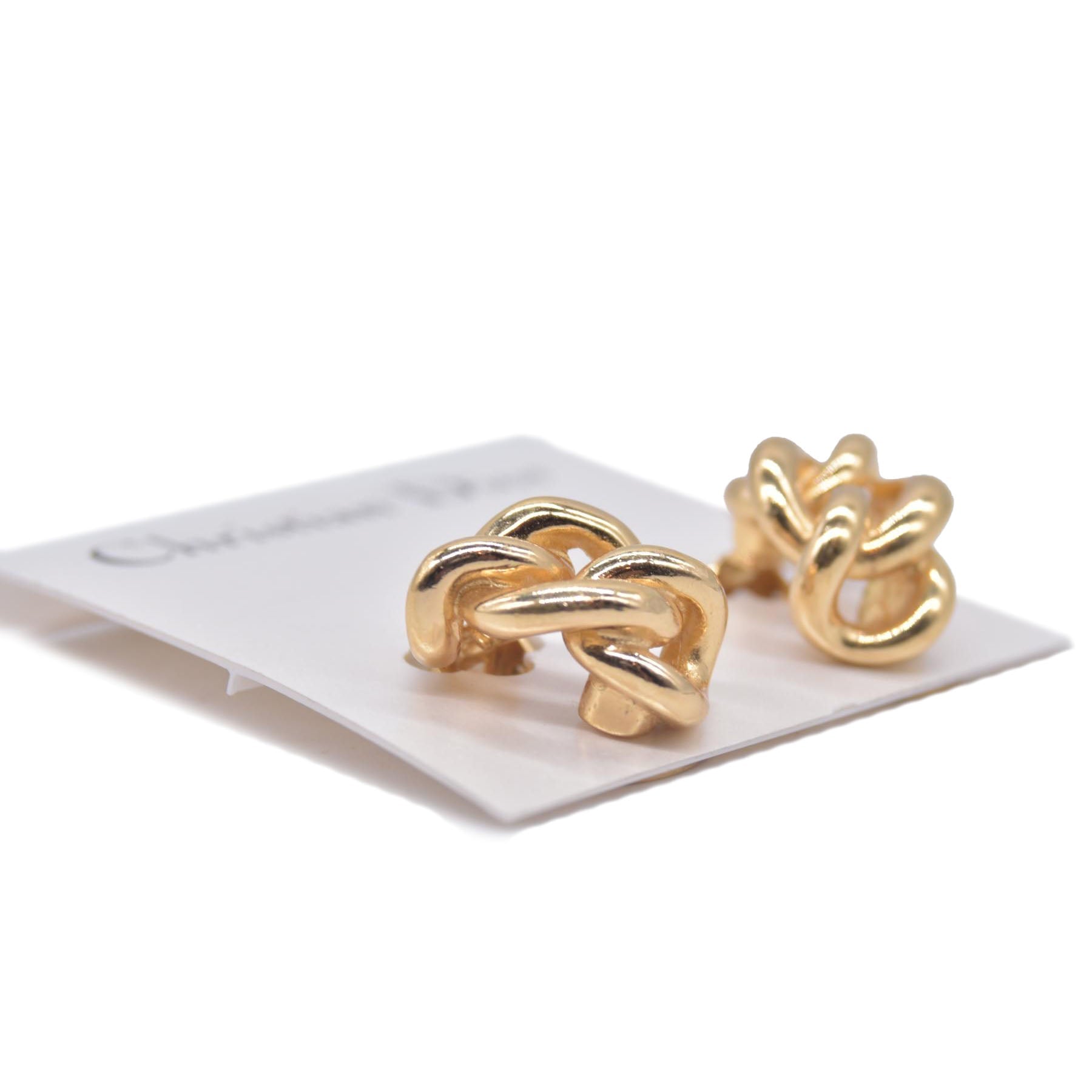 $300 Christian Dior Chain Motif Earrings Gold