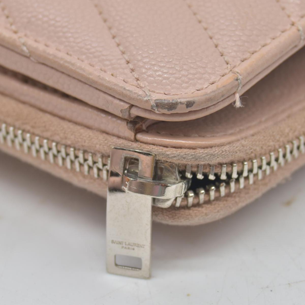 $625 Saint Laurent Grain De Poudre Matelasse Chevron Monogram Compact Zip Around Wallet Pink