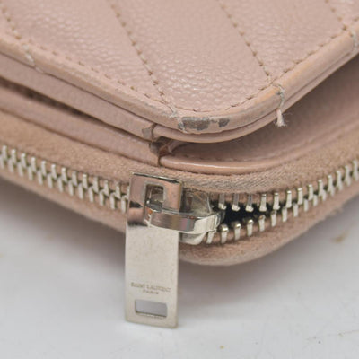 $625 Saint Laurent Grain De Poudre Matelasse Chevron Monogram Compact Zip Around Wallet Pink