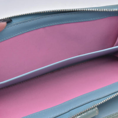 $228 Coach Signature Patchwork Wallet CONSIGNMENT