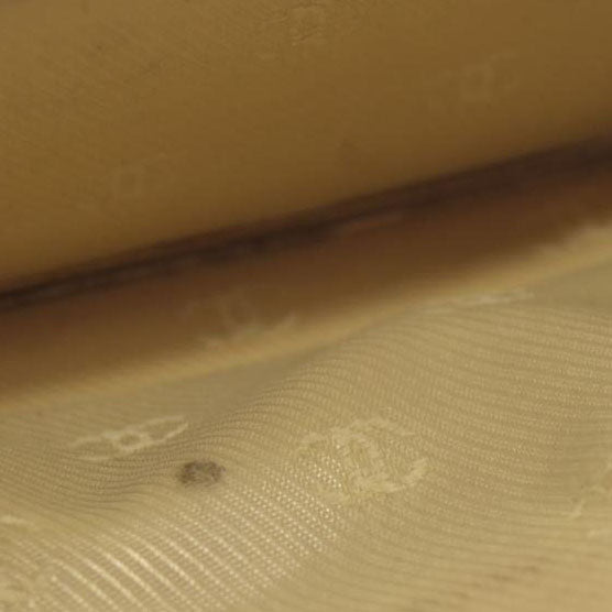 $875 Chanel Coco Button Coin Purse Beige