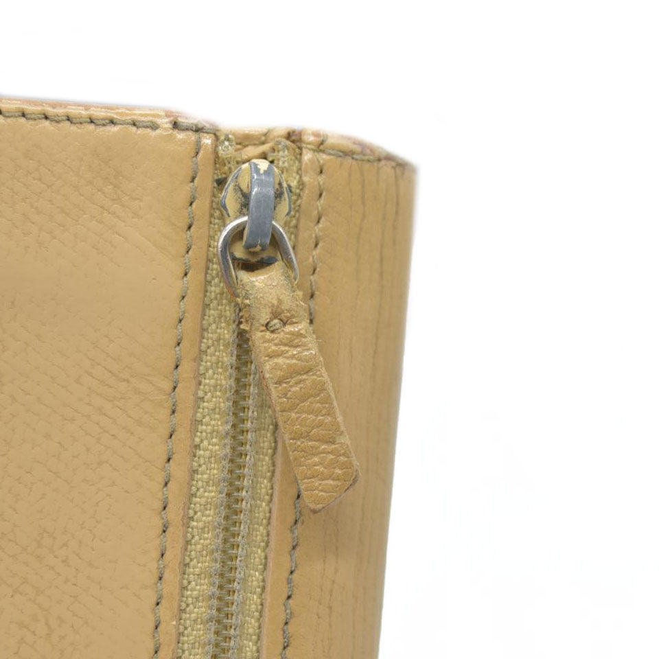 $875 Chanel Coco Button Coin Purse Beige