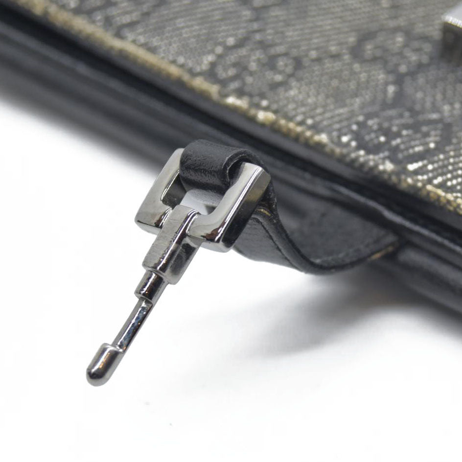 $770 Gucci GG Nylon Nylon French Purse