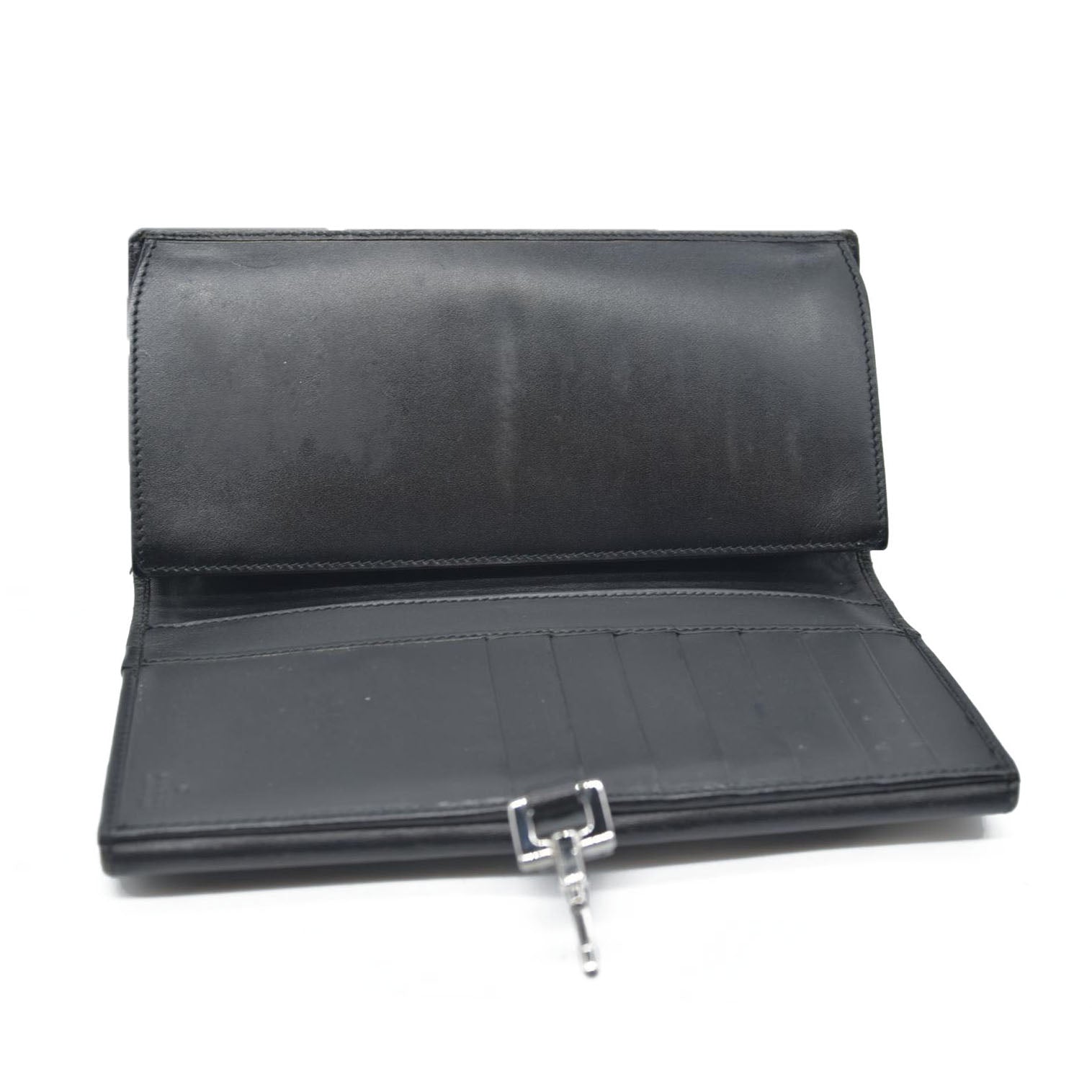 $770 Gucci GG Nylon Nylon French Purse CONSIGNMENT