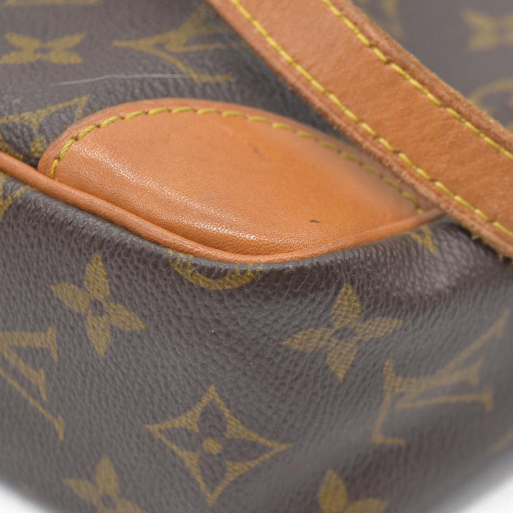 $1880 CONSIGNMENT Louis Vuitton  Monogram Trocadero 27 CONSIGNMENT